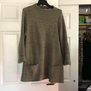 Cotton tunic sweater.